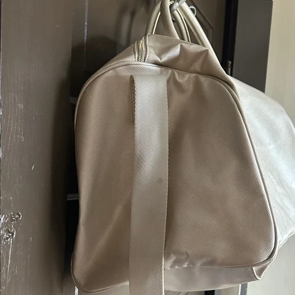 Michael Kors Cream Travel Bag - Picture 6 of 8